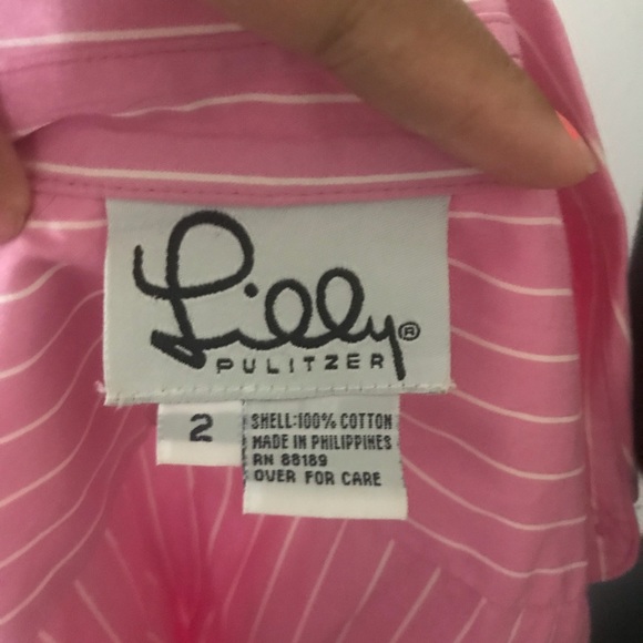 Lilly Pulitzer Pink and White Button Down. Size 2. - Picture 8 of 8
